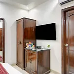 Hotel Legend International - 02 Mins From New Delhi Station